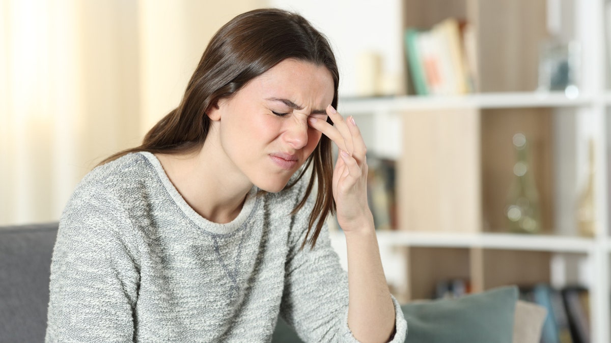 woman with painful eyes