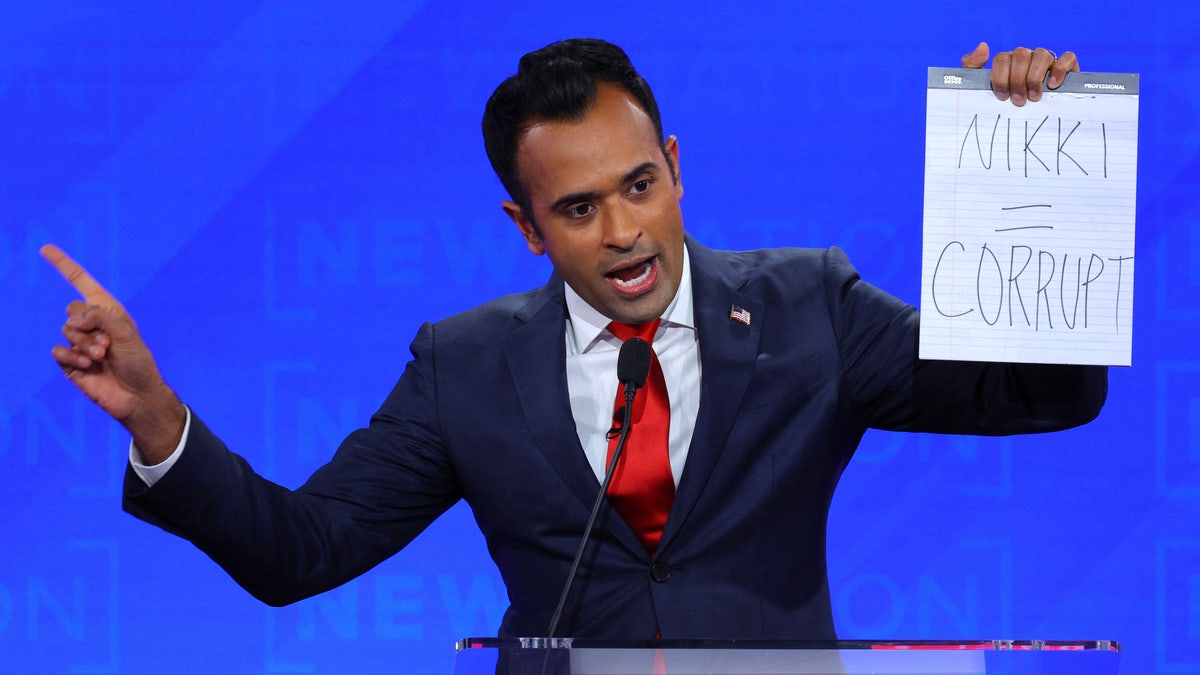 Ramswamy charges Haley is corrupt 
